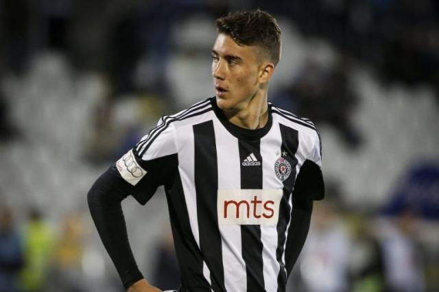 还证明了足 还证明了足