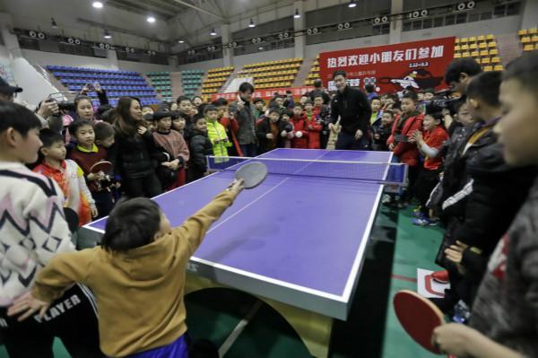 特别是对德 特别是对德