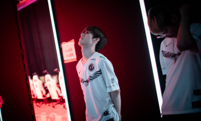 旅程充满期 旅程充满期