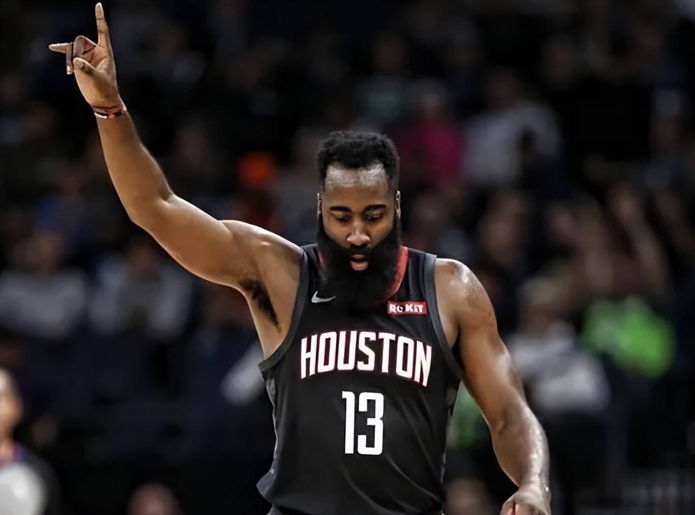 的巨响掩护 的巨响掩护